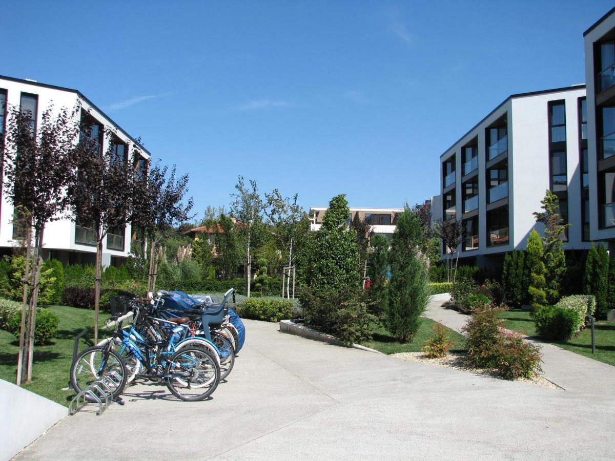 Atlantis Atmosphere Apartment Burgas Exteriör bild